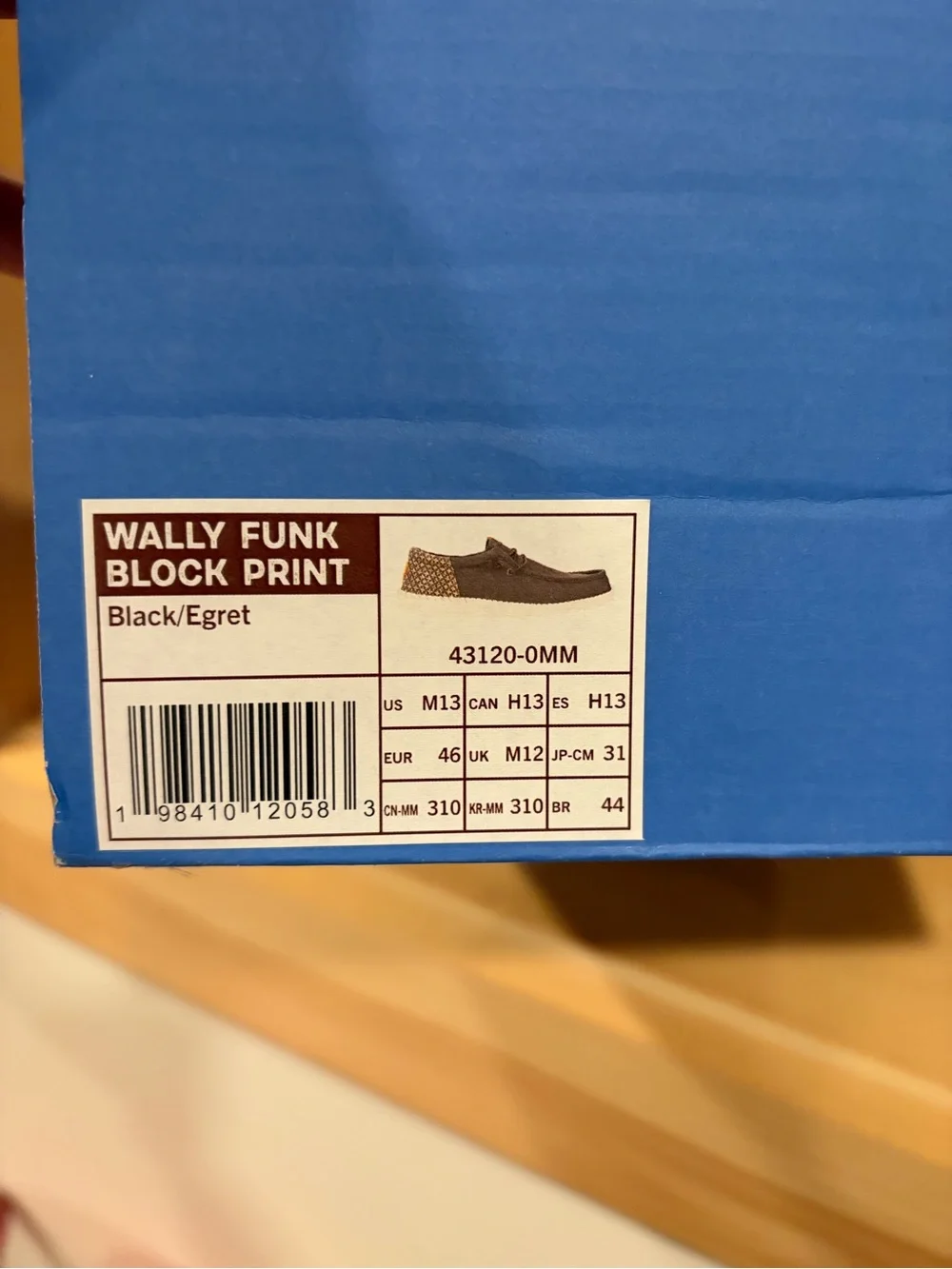 Men's Hey Dude Casual Shoes- New in Box